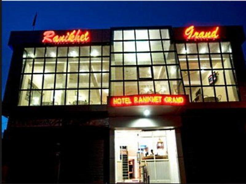 ホテルRanikhet Grand エクステリア 写真